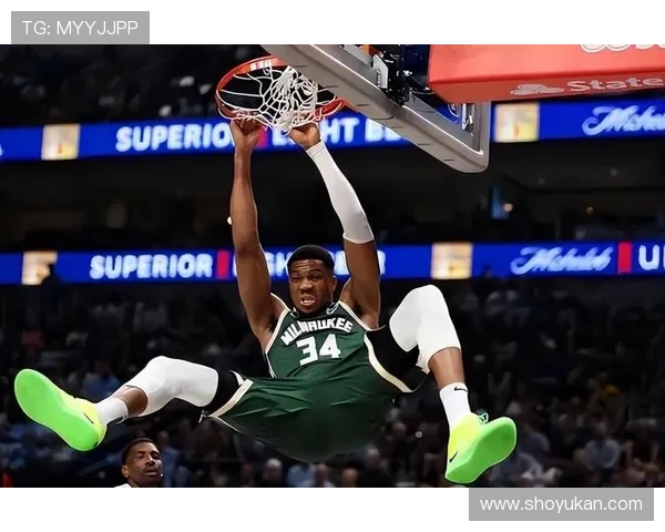 雄鹿轻取爵士字母哥再现神勇 雄鹿轻取爵士字母哥再现神勇